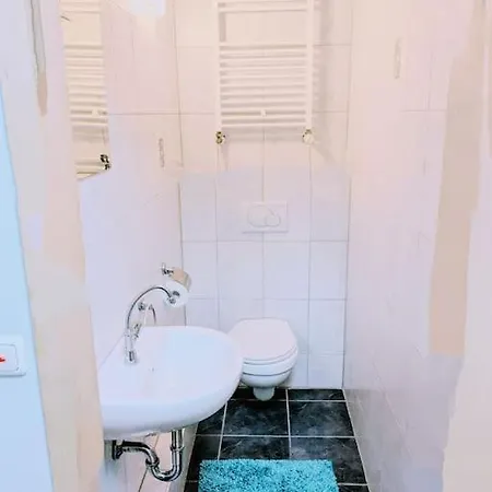 140qm Monteurwohnung Autobahnnah アパート ゲルンハウゼン