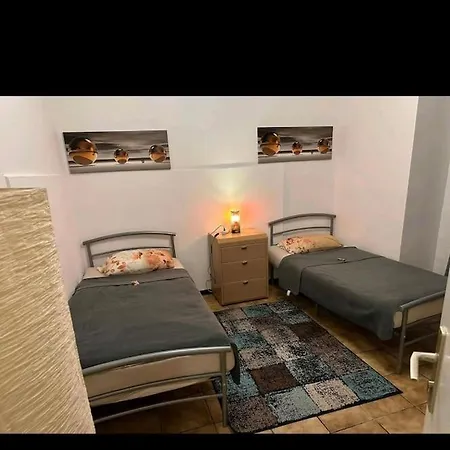 140qm Monteurwohnung Autobahnnah アパート ゲルンハウゼン